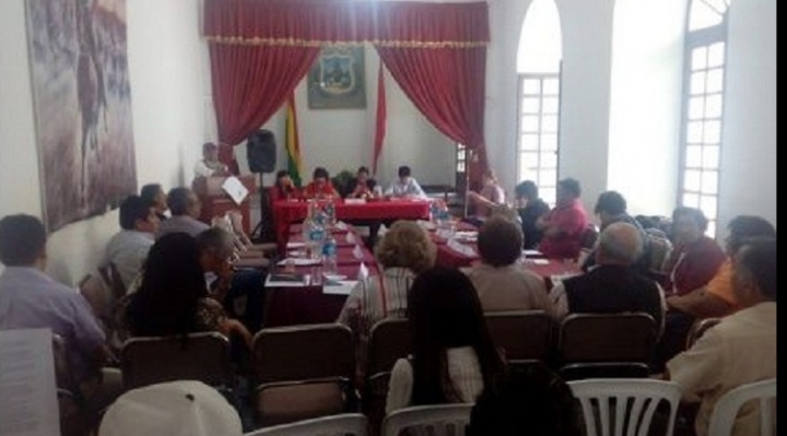 Seis comités cívicos del país ratifican paro indefinido desde el 10 de octubre contra repostulación de Evo 