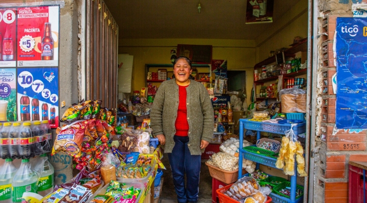 Pro Mujer es elegida para desarrollar un programa de inclusión financiera para mujeres de la tercera edad