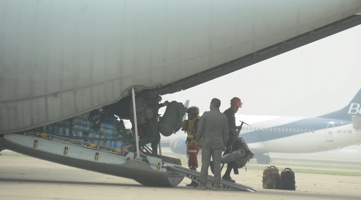 Gobierno prevé contratar aviones cisterna de entre 30 mil y 50 mil litros de agua para combatir incendios