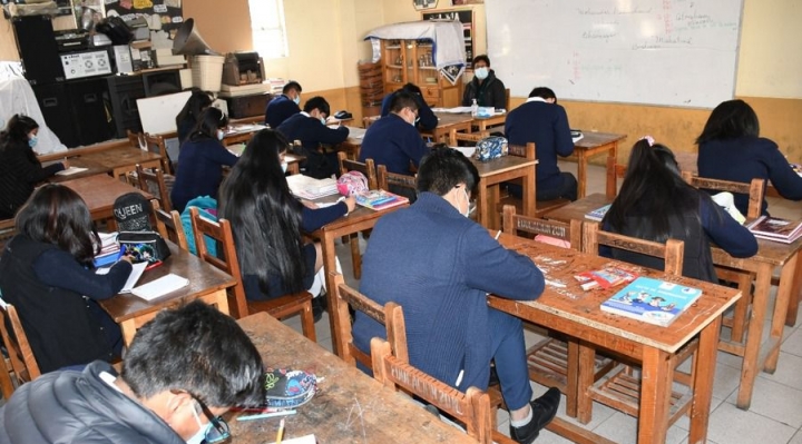 Estudiantes en La Paz retornan a clases presenciales, en el municipio la calidad del aire es regular