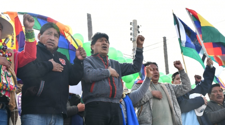 Al inicio de la marcha, Morales destaca  que “está el tercero en el Estado, hermano  Andrónico Rodríguez, con nosotros”