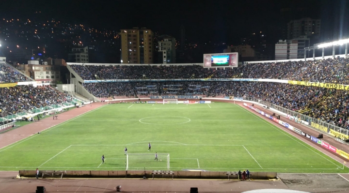 Atigrados y celestes llenan el estadio Siles y llevan la fiesta al clásico