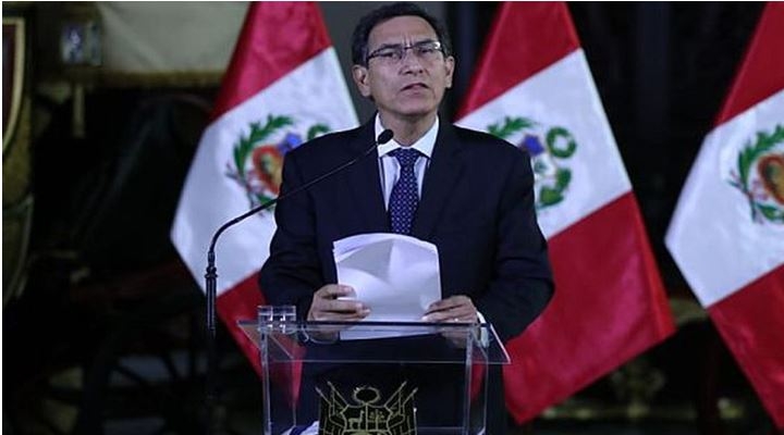 Presidente del Perú ordena la disolución del Legislativo de su país y convoca a elecciones