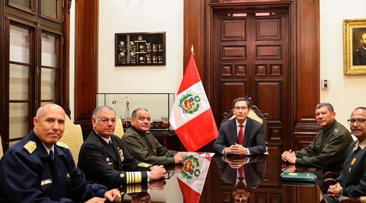 Crisis política en Perú: Presidente Viscarra recibe respaldo de las Fuerzas Armadas