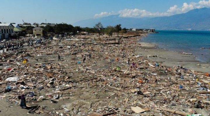 El número de fallecidos supera los 1.200 por terremoto y tsunami  en Indonesia