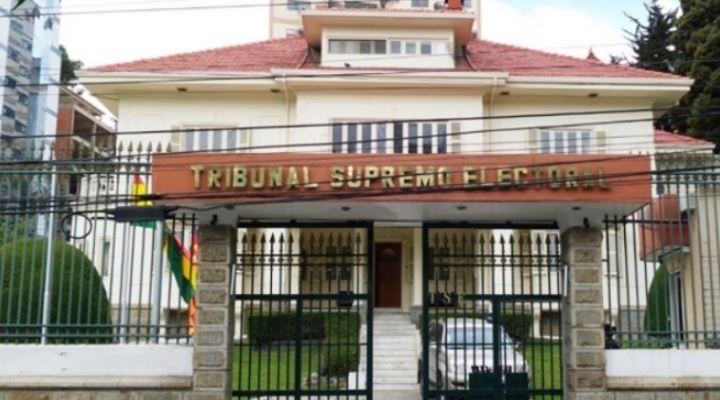 Órgano Electoral anuncia que remitirá a jueces a la UMSA, Cambio y BoliviaTv por supuestas faltas electorales