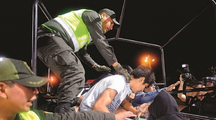 Santa Cruz: policías “de bajo rango” denuncian que fueron obligados a cumplir “servicios extraordinarios” en el acto del MAS en el Cambódromo