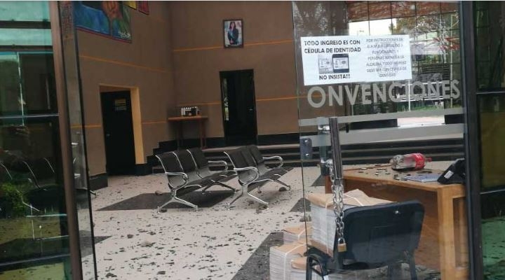 Alcaldía de El Alto denuncia que grupos masistas destrozaron instalaciones ediles