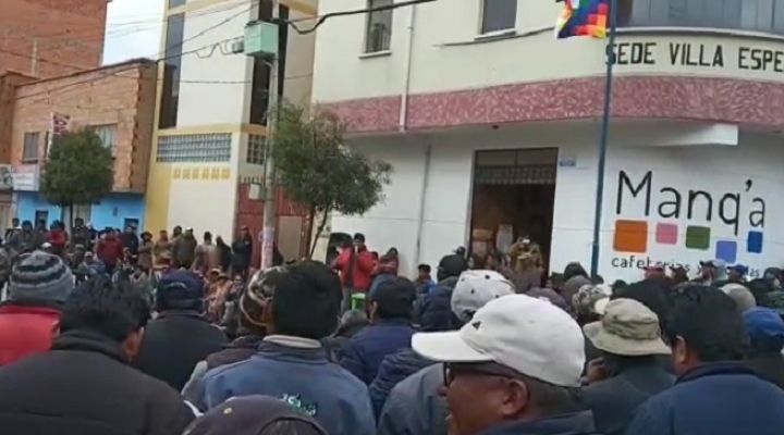 Vecinos de El Alto denuncian abusos para obligarlos a marchar, varias zonas determinan no acatar convocatorias de dirigentes masistas