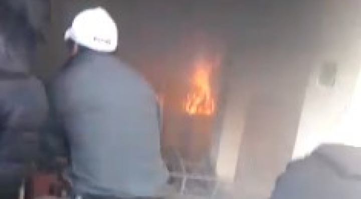 Militantes del MAS incendiaron la casa de la alcaldesa Soledad Chapetón