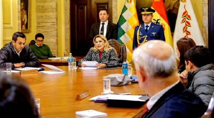 Presidenta Añez convoca a Gabinete Especial debido a casos de feminicidios e infanticidios