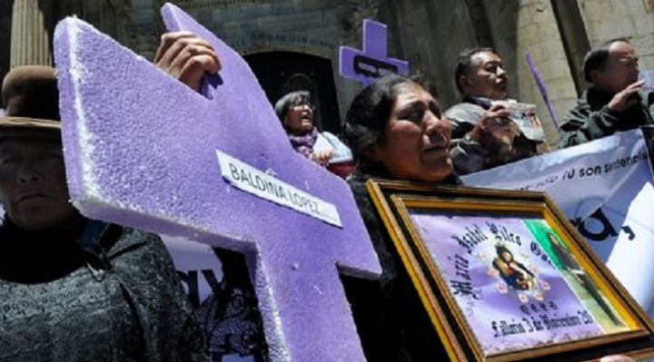 Gobierno anuncia declaratoria de alerta por feminicidios
