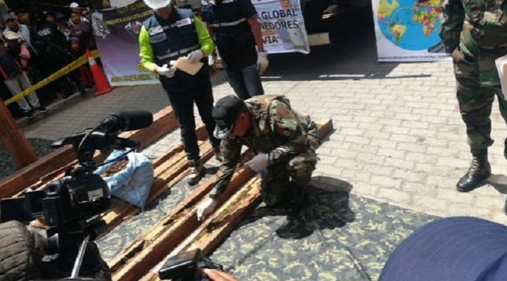 FELCN incauta más de una tonelada de cocaína camuflada en madera que pretendía ser exportada a Europa