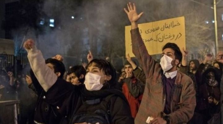 Protestas en Irán: cómo un avión derribado tras siete minutos de vuelo reavivó la mayor crisis que vive el país persa desde la Revolución Islámica