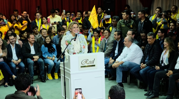 Una importante alianza respalda a Jeanine Añez rumbo a la presidencia