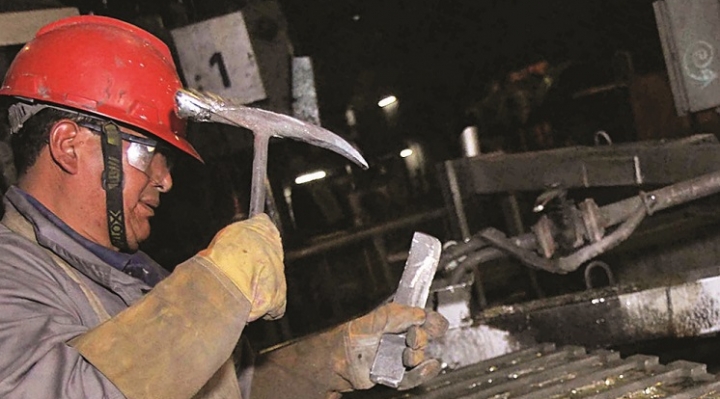 Ministerio de Minería determina suspender norma que disponía la venta libre de estaño