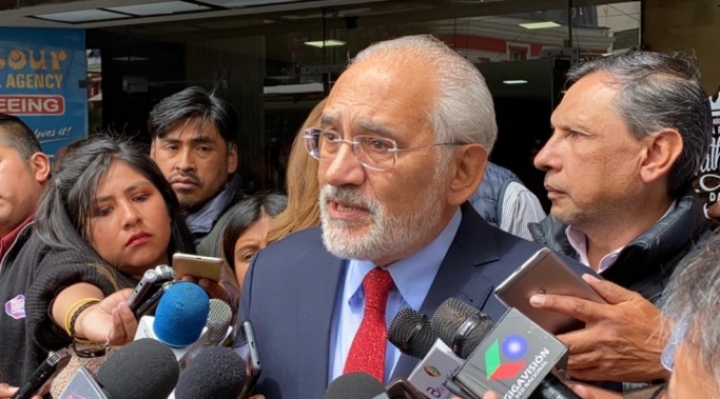 Carlos Mesa pide al Gobierno medidas estructurales para evitar posibles despidos masivos