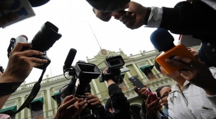 Medio centenar de periodistas emite pronunciamiento que critica detención de un “guerrero digital” del MAS