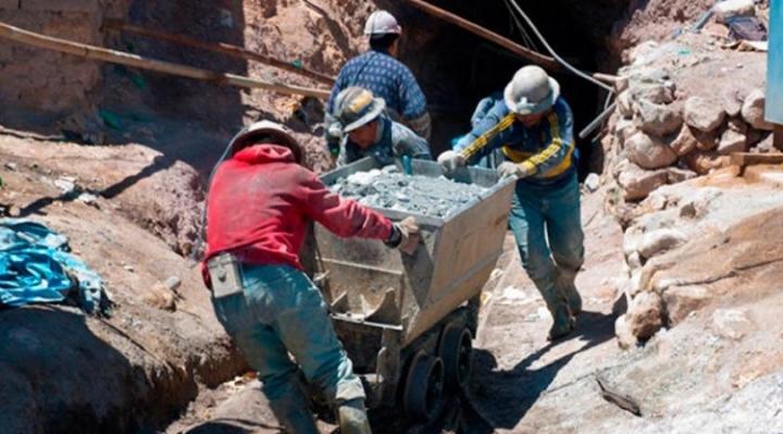 Ministro de Minería, sobre decisión de cooperativistas potosinos: “si quieren trabajan, si no, no”