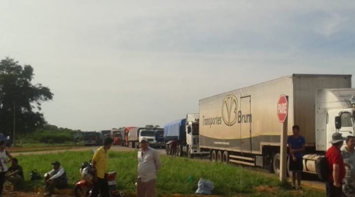 En Roboré se reanuda el bloqueo de la carretera internacional 