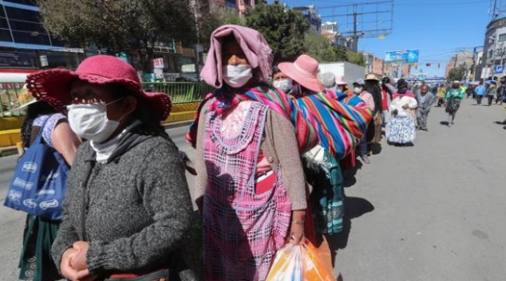 La Paz: municipio determina sanción de 250 UFV o trabajo comunitario para personas que no utilicen barbijo