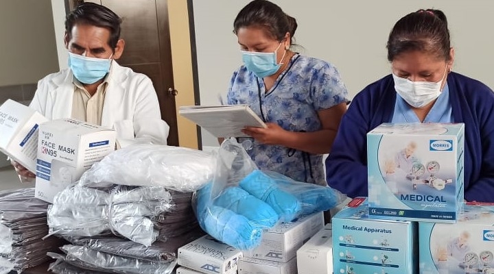 Hidroeléctrica Boliviana donó equipos a un centro de aislamiento de pacientes de COVID-19 en Yanacachi