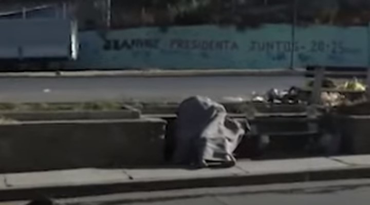Encuentran un cadáver en una de las calles de la zona Sur de Cochabamba