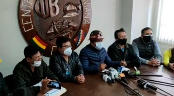 Huarachi dice que no huirá, anunció que el lunes empieza el “bloqueo nacional” y pide abastecerse