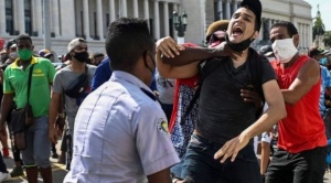 Protestas en Cuba: qué papel juegan "la directa" y las redes sociales en las históricas manifestaciones en la isla