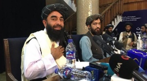 Afganistán: el Talibán afirma que las mujeres tendrán derechos "en el marco de la ley islámica"
