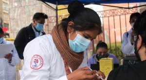 Bolivia a punto de perder 40 mil dosis J&J; en La Paz sólo se vacunó a 9 mil niños de 12 a 15 años