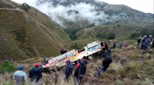 Reportan accidente fatal en Kami, un bus se despeña en la vía a Quillacollo