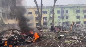 “Es un crimen de guerra”: el bombardeo a una maternidad y hospital infantil en Mariúpol atribuido a Rusia causa indignación internacional