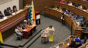 Asamblea no elige al Defensor en tercera votación, Choquehuanca llama al diálogo