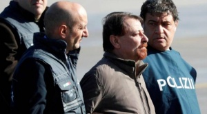 Exmilitante italiano de izquierda llama “traidor y cobarde” a Evo Morales