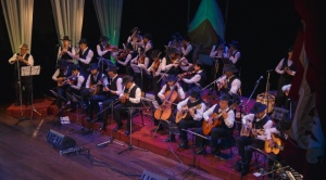 Concierto de Música de Maestros en el Teatro Municipal por el aniversario de La Paz