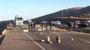 Fracasa el diálogo entre mineros y el Gobierno; persiste el bloqueo en la carretera La Paz-Oruro