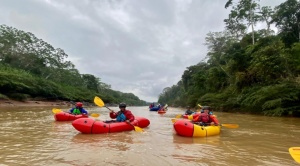 Indígenas de los ríos Beni, Tuichi y Quiquibey realizan protesta pacífica en contra del extractivismo con prácticas acuáticas