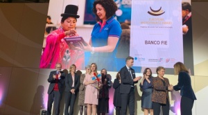 FIE gana el Premio Europeo de las Microfinanzas 2022 por inclusión financiera al servicio de la mujer