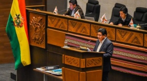 Montaño se salva por nueve votos de ser censurado por la Asamblea Legislativa 