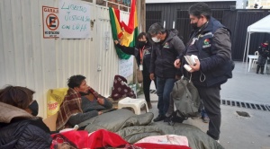 Defensoría verificó el estado de personas que hacen vigilia en la APDHB y admiten amparo para tratar la toma violenta 1