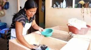 Desde la pandemia, las mujeres sienten que creció la desigualdad en labores domésticas