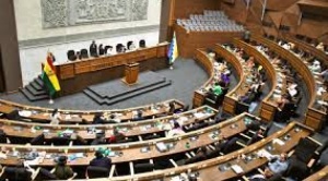 “Golpe al Legislativo”, “dictadura gubernativo-judicial”; oposición rechaza suspensión de interpelaciones
