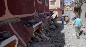 Personas en las calles y tres días de luto oficial por terremoto que causó 1.000 muertos en Marruecos