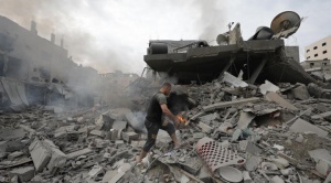 Gaza reporta 7.326 muertos y 18.967 heridos por bombardeos israelíes