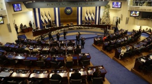El Congreso de El Salvador otorgó la licencia de seis meses a Bukele para que busque su reelección