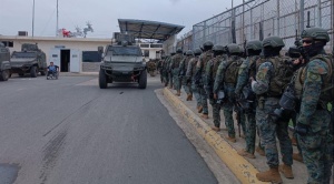 Cuatro policías secuestrados y una nueva posible fuga de un narco al iniciarse el estado de excepción en Ecuador