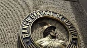 BCB coadyuvará con la banca sin costo en el pago de giros y remesas en dólares