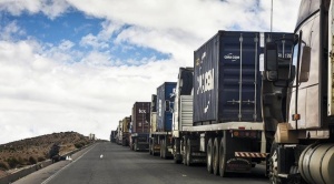 Vehículos bolivianos que realicen transporte a países de la CAN pagarán carburantes a precio internacional