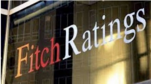 Fitch Ratings rebaja calificación de Bolivia de B- a CCC que genera racionamiento de divisas y escasez de carburantes